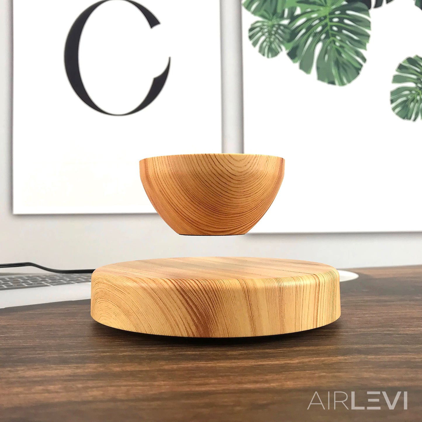 AirLevi™ Round Base Flying Wood