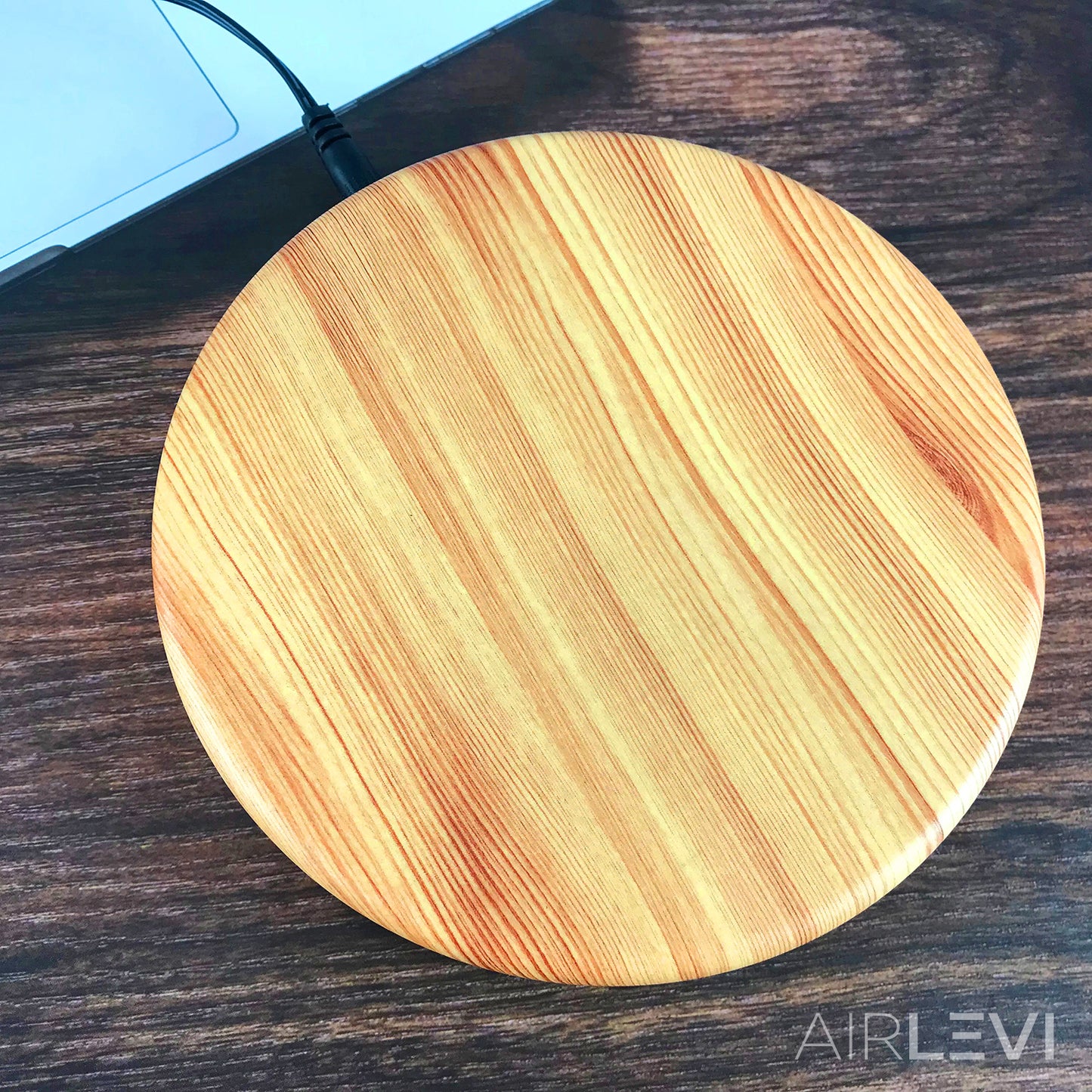 AirLevi™ Round Base Flying Wood